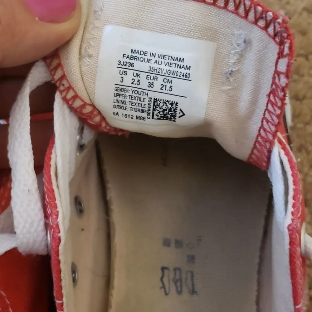 Lowtop converse size 3 - Picture 3 of 5